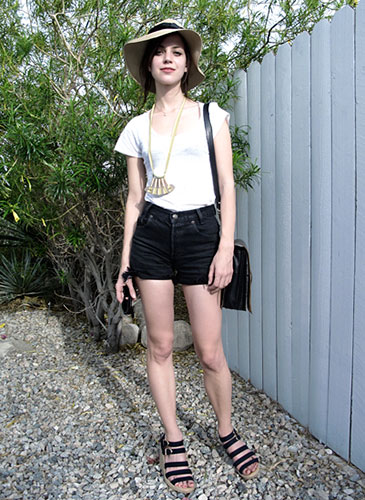 Face Hunter: Toronto: Girl in Palm Springs