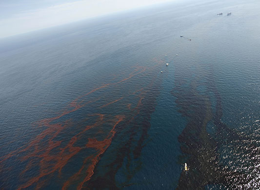Oil spill: Deepwater Horizon oil rig spill in Gulf of Mexico
