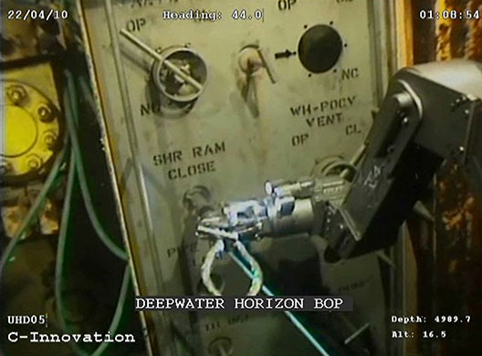 Oil spill: Deepwater Horizon oil rig spill in Gulf of Mexico