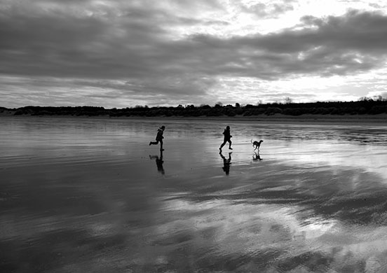 In Pictures: monochrome: boys on beach