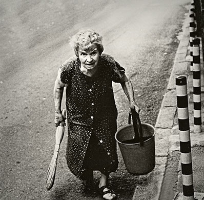 Camera Club: A review of Davis Thom's portfolio 