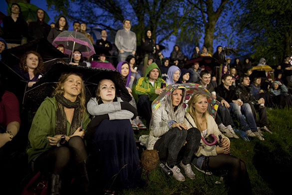 Election campaign: Students from University of Birmingham watch the leaders' election debate