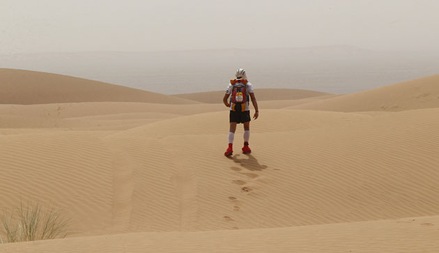 24sport: A competitor during the gruelling 150-mile Marathon des Sables