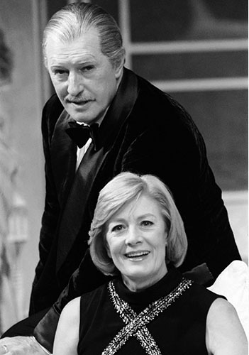 Corin Redgrave: Vanessa Redgrave and brother Corin performing in  Song At Twilight 1999