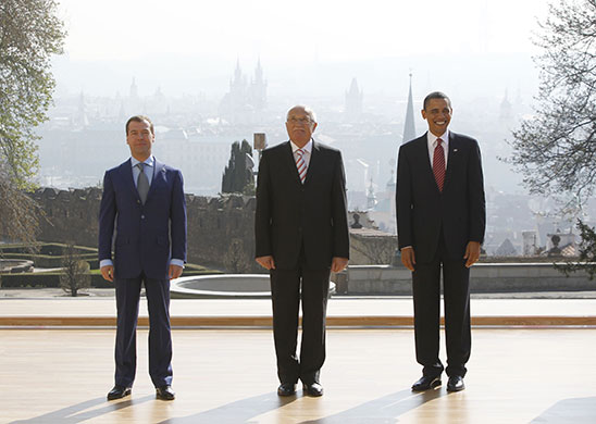 START treaty: Medvedev, Klaus and Obama pose at Prague Castle