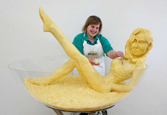 Food Sculptures: Prudence Emma Staite - Dita von Cheese