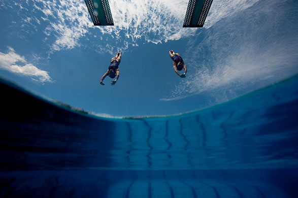 24 hours in pictures: Women's Synchronized 3 Meter Final at the Fort Lauderdale Aquatic Centre