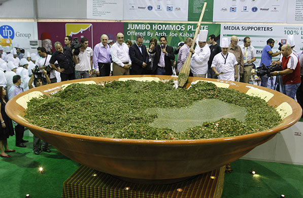 Big Food: Lebanese chefs prepare a giant tabbouleh
