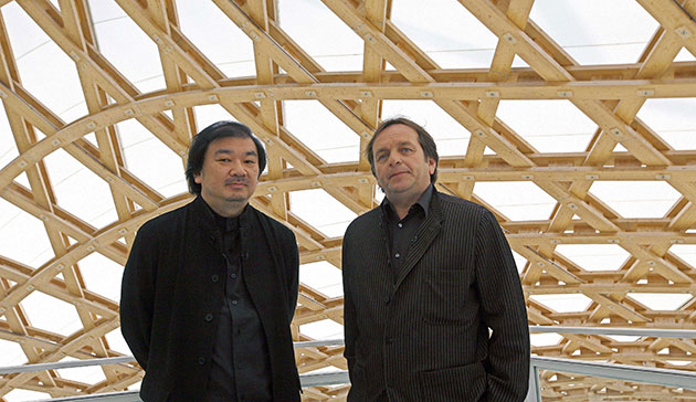 Metz Pompidou: Shigeru Ban, left, with Jean de Castines