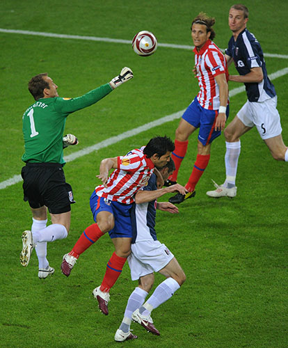 Europa League: Fulham goalkeeper Mark Schwarzer punches clear