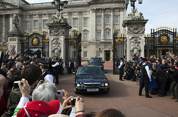 The Guardian's election : Crowds try to photograph Prime Minister Gordon Brown 