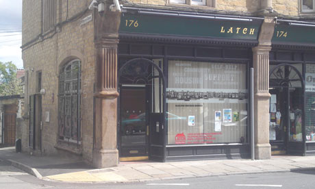 latchs for spare tyre frame