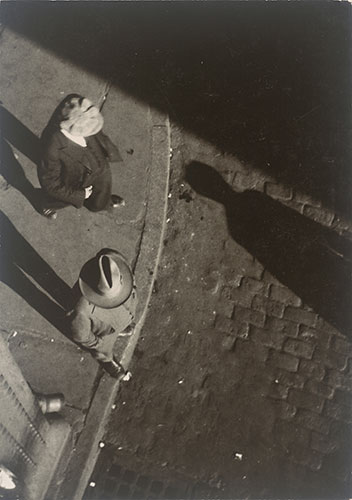 Exposed Tate Modern: Street Scene, New York, 1928, Walker Evans