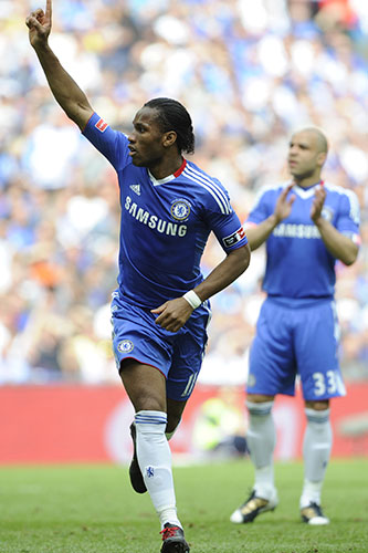 FA Cup Final: Drogba thinks he's scored a free-kick, but David James saves his effort.