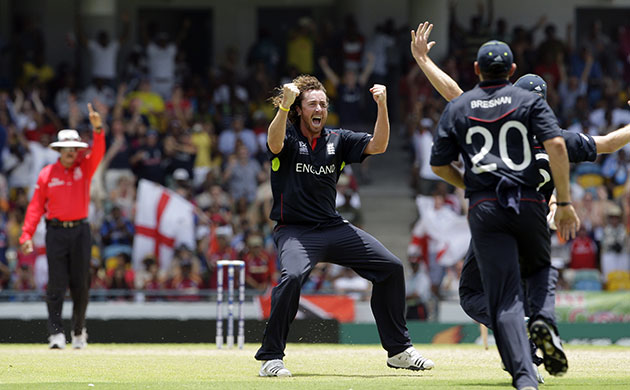 world twenty20 final: Ryan Sidebottom celebrates as umpire Billy Doctrove holds up the finger 