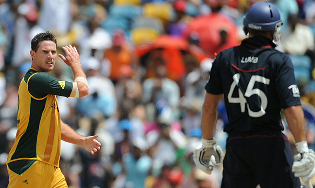 world twenty20 final: Australian cricketer Shaun Tait takes the wicket of Michael Lumb