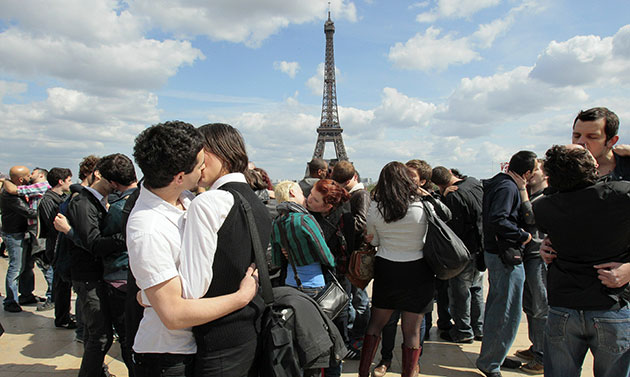 24 hours in pictures: world day against homophobia 