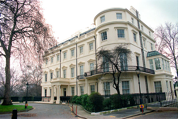 grace and favour houses: The Foreign Secretary's official residence at No.1 Carlton Gardens