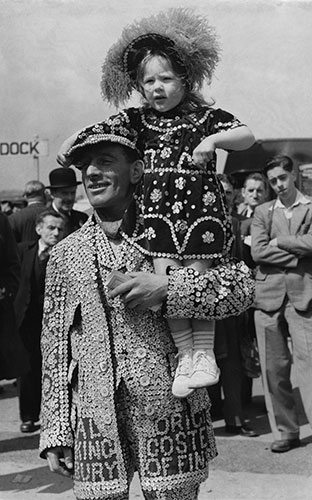 Epsom fashion: Pearly King and Daughter