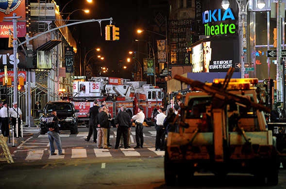 New York car bomb: Police block traffic around Times Square