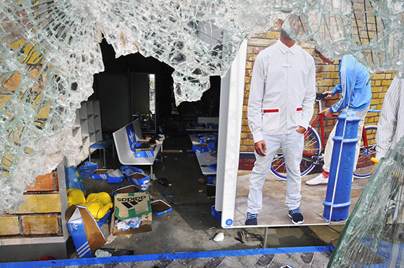 Thailand: An Adidas shop lies looted in the remains of Central World shopping mall