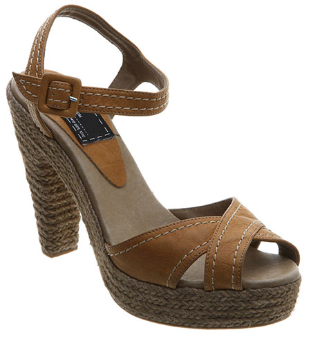 Key trends: purist: Sandals