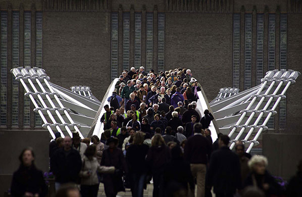 Norman Foster: The Millennium Bridge, London by Norman Foster and Partners