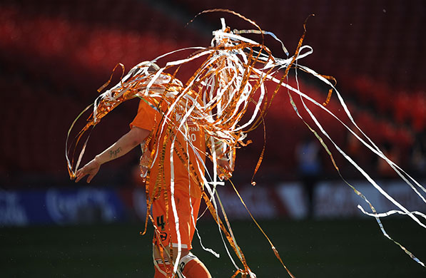 Play Off Final: Keith Southern finds himself covered in ticker-tape