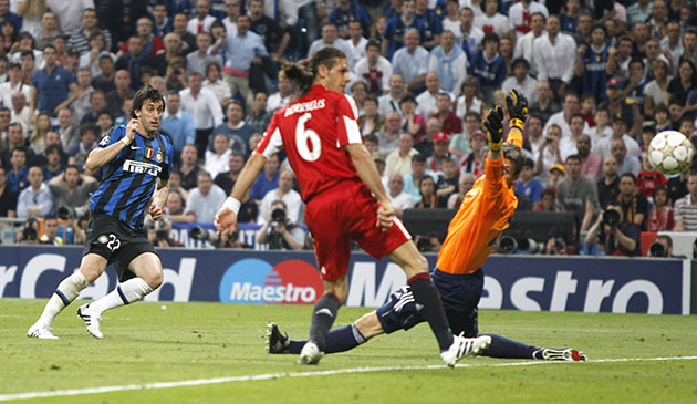 Champions League Final: Milito scores his, and Inter's, second goal of the game