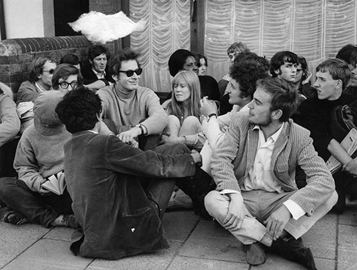 Christopher Hitchens: Christopher Hitchens