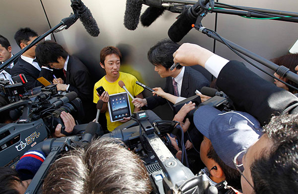 ipad launch: Tokyo, Japan: Takechiyo Yamanaka who camped out in front of the Ginza store