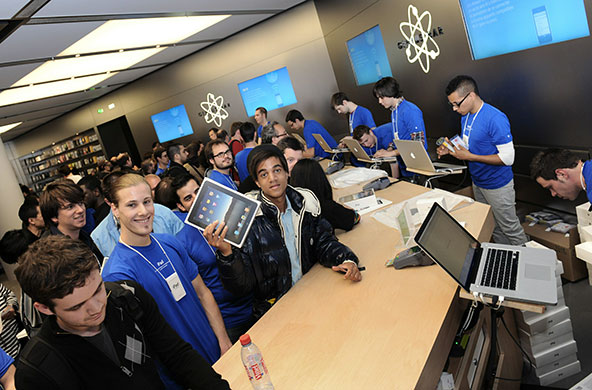 ipad launch: Paris, France: Customers buying their new iPads in Apple store