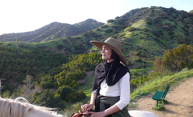 show and tell: Shannyn: Shannyn Sossamon on horse