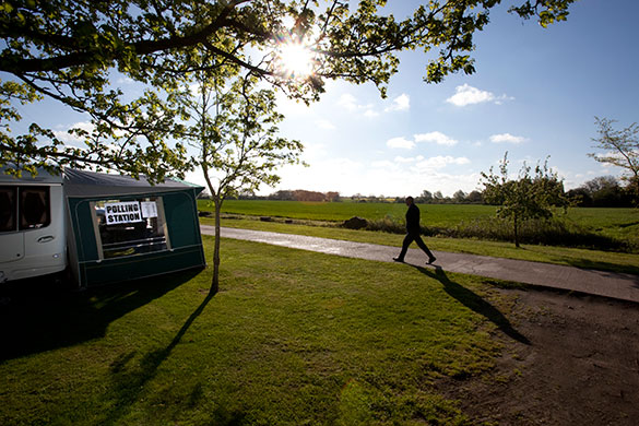 Voting updated: Voting at dawn in Kenton, Suffolk
