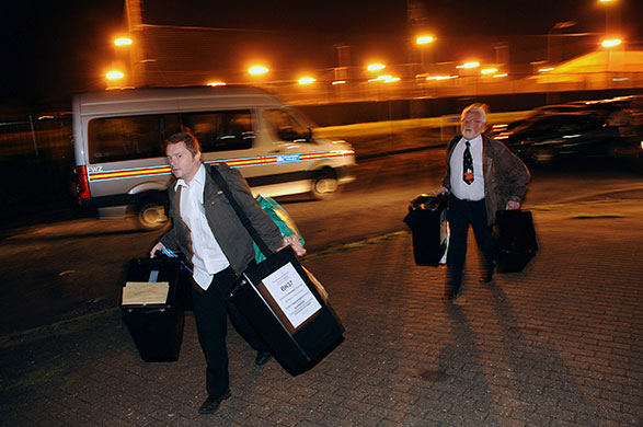 Election results night: The 2010 General Election - The British Public Go To The Polls