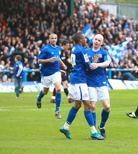 Chesterfield : Derek Niven celebrates scoring the winner