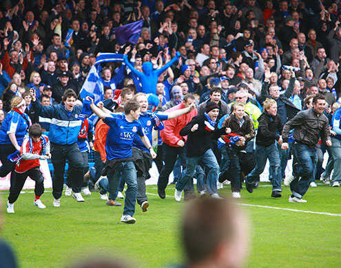 Chesterfield : Chesterfield fans invade the pitch at the end of the match