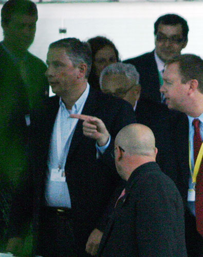 Bilderberg delegates: Recognise the guy in front of our Henry? 