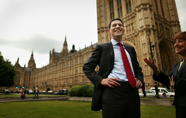 24 hours in pictures: London, UK: Labour leadership candidate David Miliband