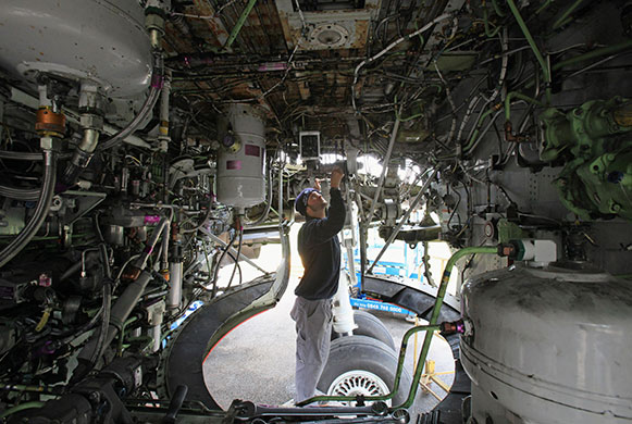 24 hours in pictures: Kemble, UK: Wreckage company break up and recycle old aircraft