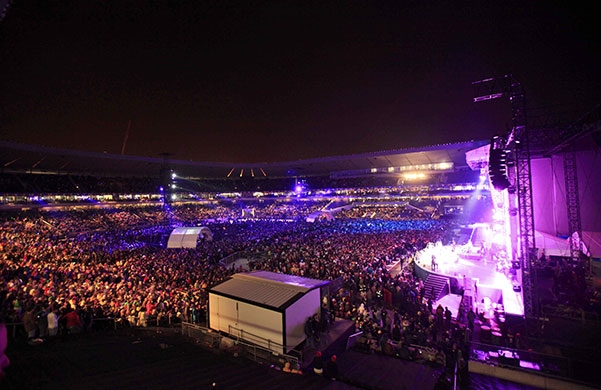 world cup launch concert: Fans at the concert for the 2010 World Cup at the Orlando Stadium 