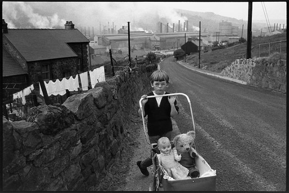 Bruce Davidson: Wales, 1965