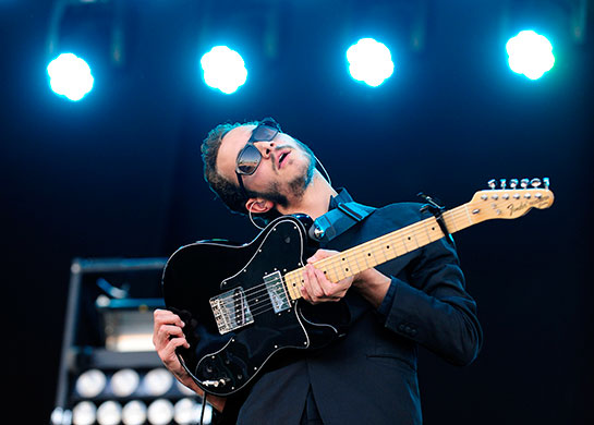 Isle of Wight: Isle of Wight Festival 2010 Editors perform