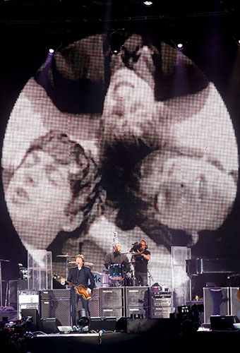 Isle of Wight: Paul McCartney Isle fo Wight festival 2010