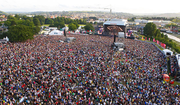 Isle of Wight: Isle of Wight Festival 2010 Thousands of festival goers