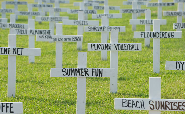 Deepwater Horizon: BP oil spill : protests, demonstrations and signs