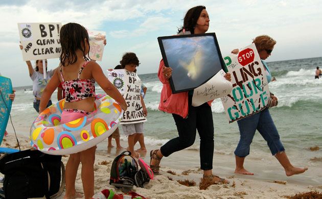 Deepwater Horizon: BP oil spill : protests, demonstrations and signs
