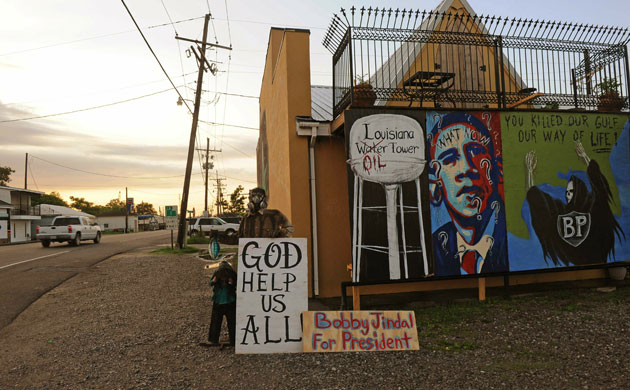 Deepwater Horizon: BP oil spill : protests, demonstrations and signse f