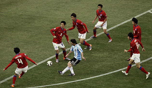 Argentina v South Korea: Messi has to contend with six players