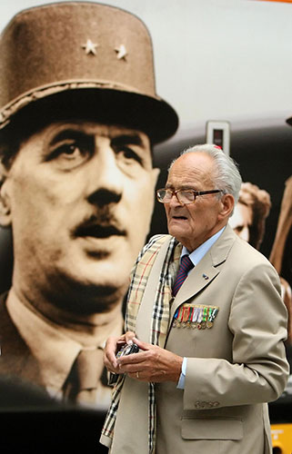 Resistance anniversary: Sarkozy visits London